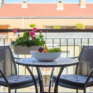 https://toscani-garden-budapest.inbudapesthotels.com
